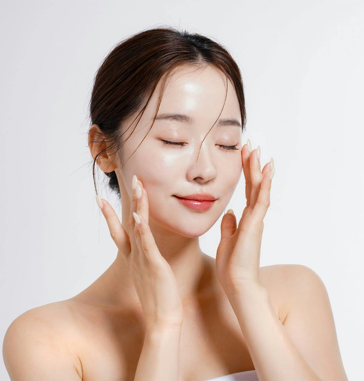 woman with clear skin