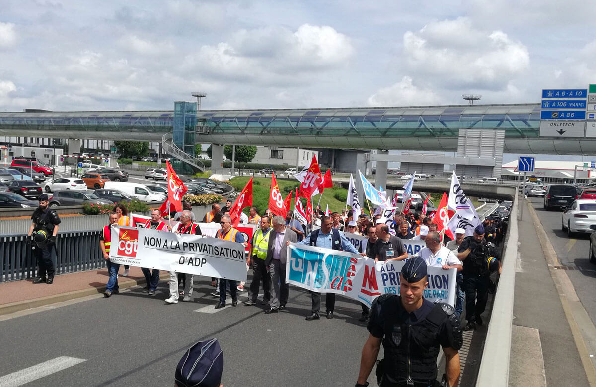Les enjeux de la privatisation du groupe ADP