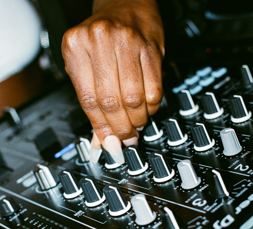 DJ decks at Pirate