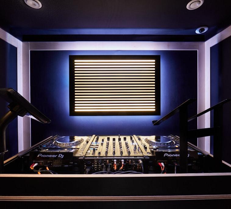 Estudios de DJ en Manchester Alquiler 24/7 PIRATE