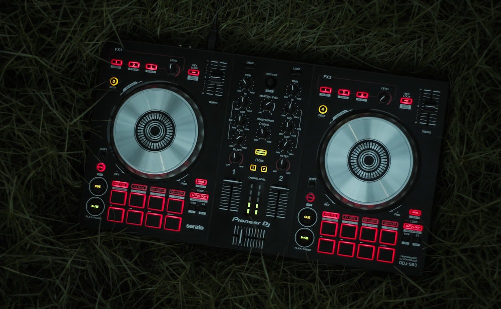 The 17 Best DJ Controllers For 2023 Pirate