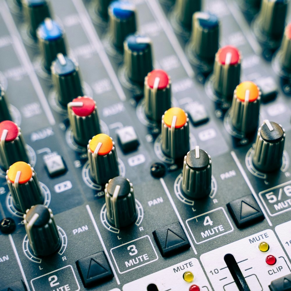 Beginners Guide To DJ Transitions