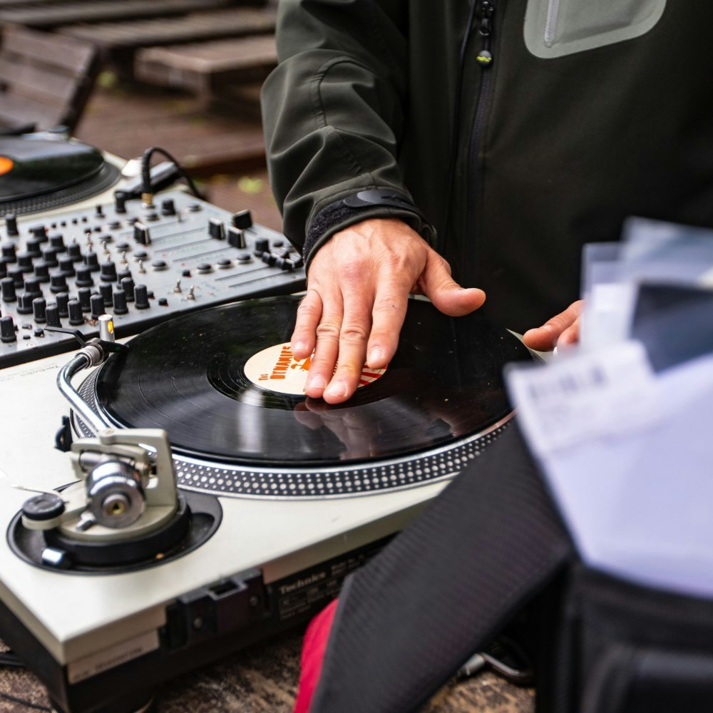 Top DJ Accessories For Playing On Turntables