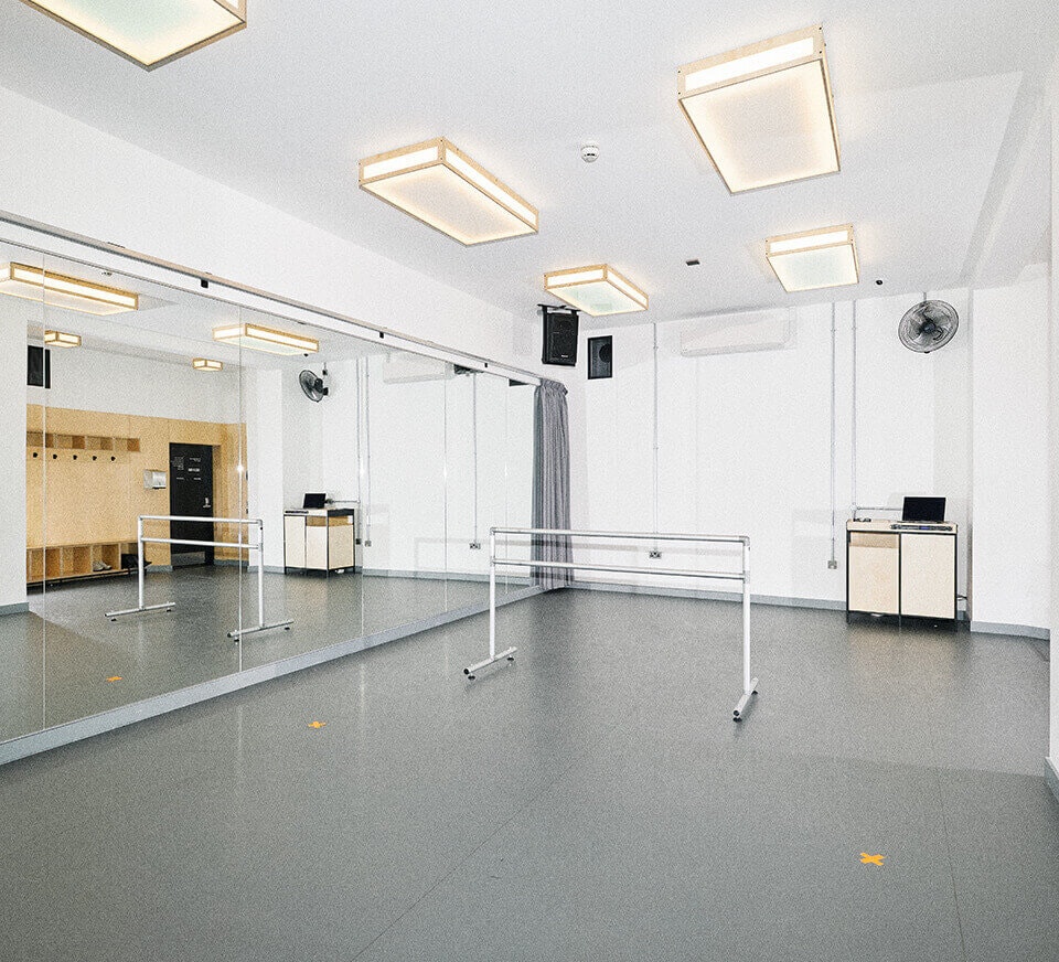 Pirate Dance Studio - with mirrors and freestanding ballet barre