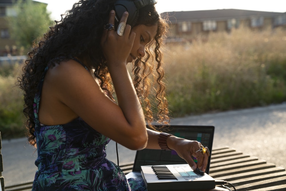 Music Production for Women - DJ and Producer Xylo Aria - performing outdoors
