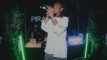 DAZED AUX