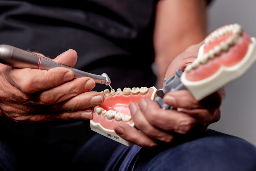 dentures getting fixed