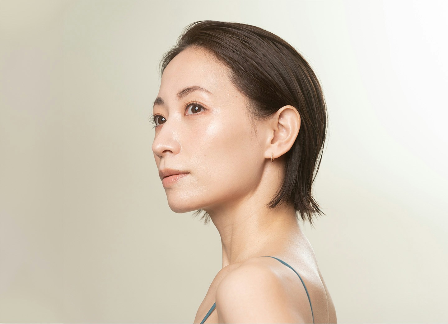 Woman looking onto the distance