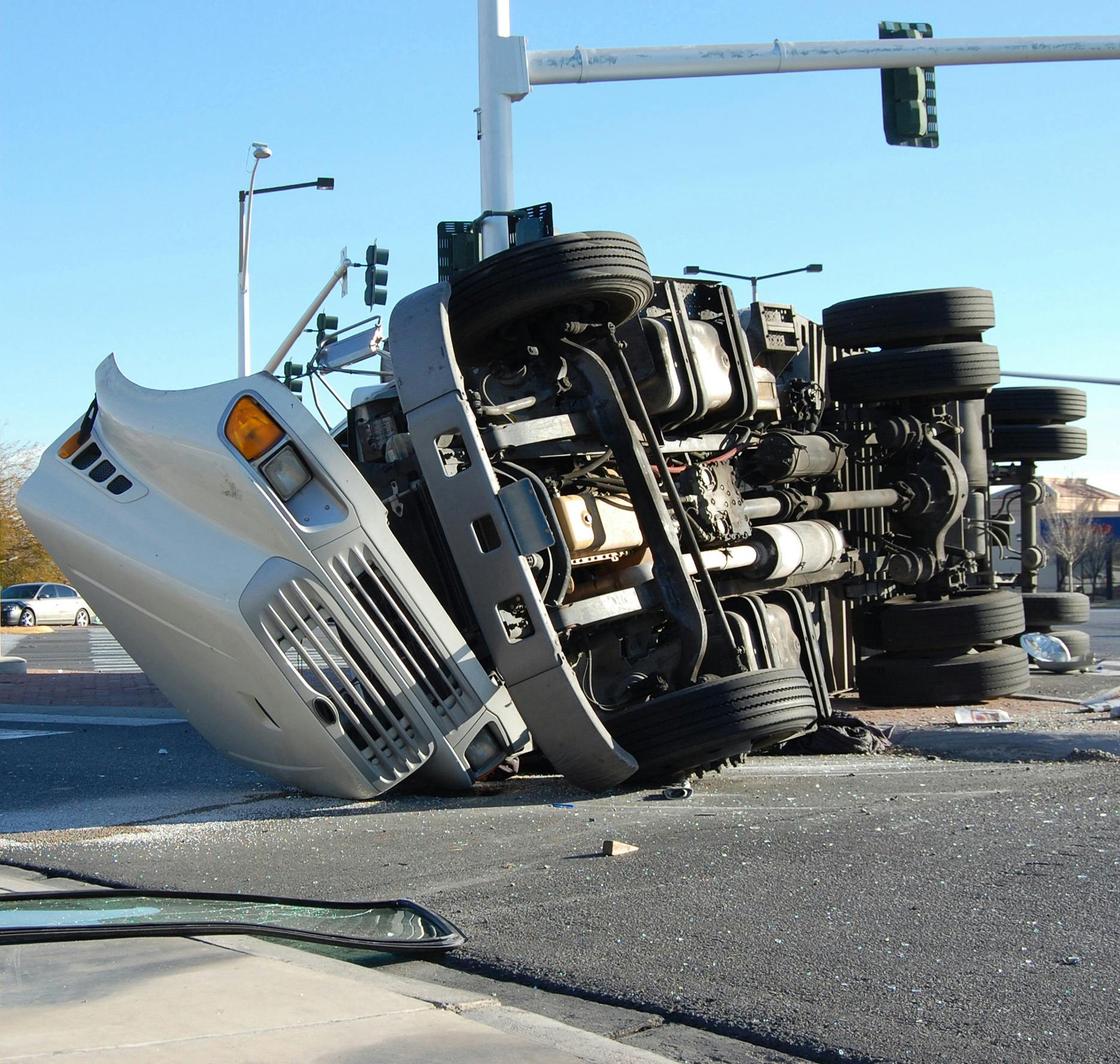 semi truck crash