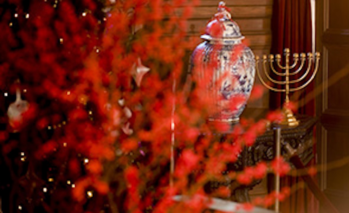 (photo by Gabe Palacio)