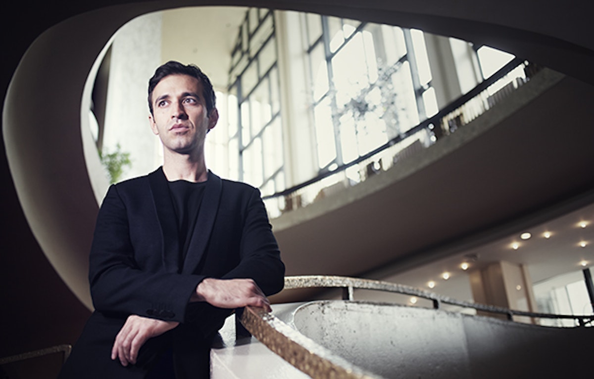 Anthony Roth Costanza width=