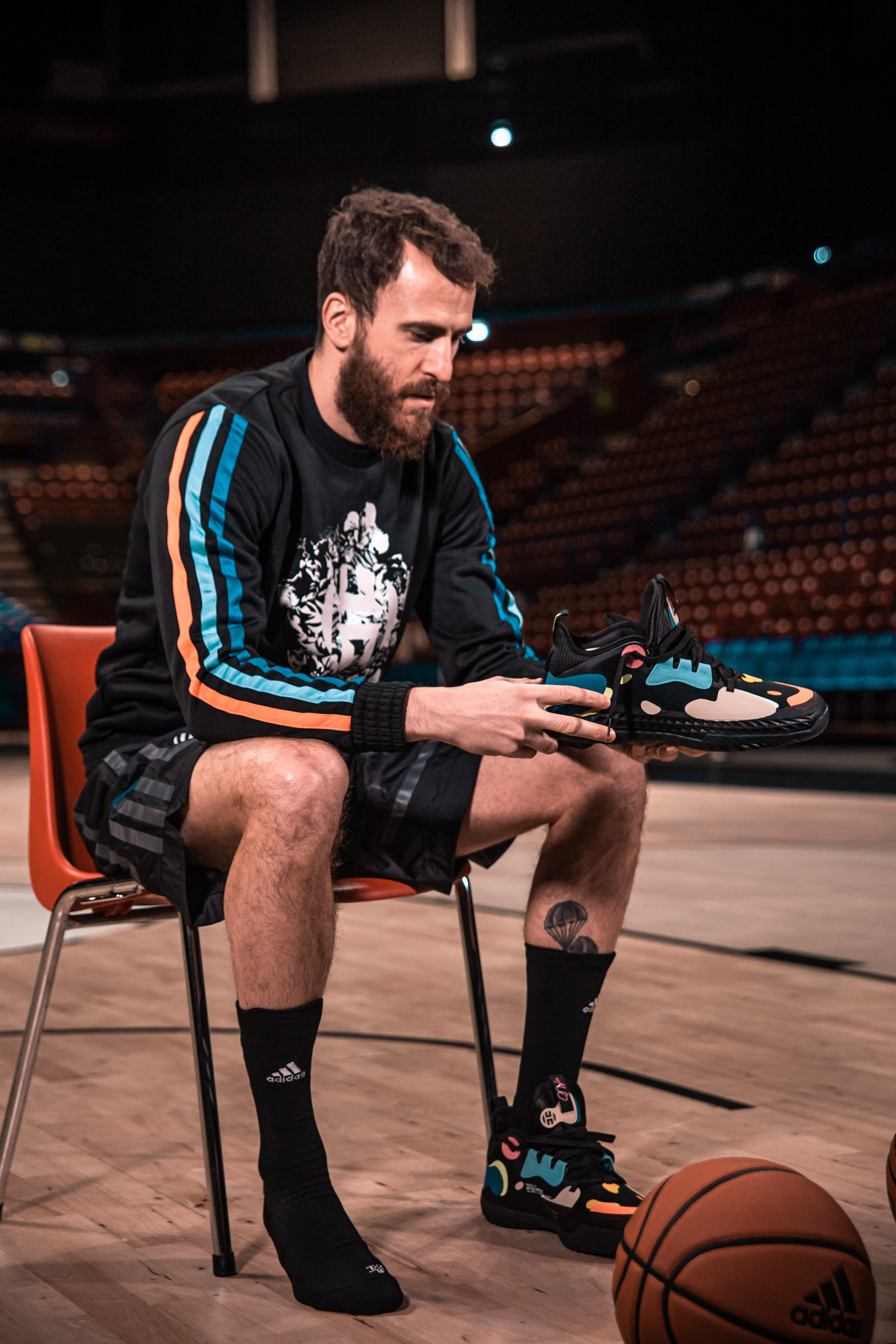 More than pics: Sergio Rodriguez x adidas Harden vol. 5 | Airdom