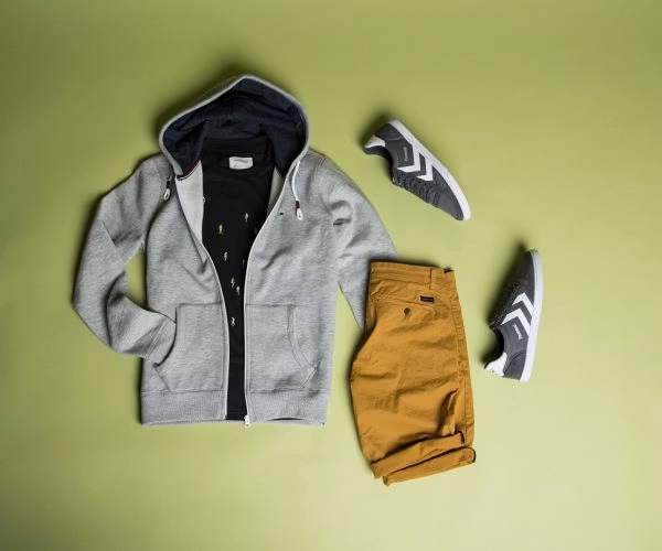 clothing, coat, jacket, hood, knitwear, sweater, sweatshirt, hoodie, handbag, shoe