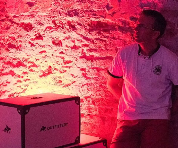 clothing, t-shirt, lighting, adult, male, man, person, portrait, glasses, solo performance