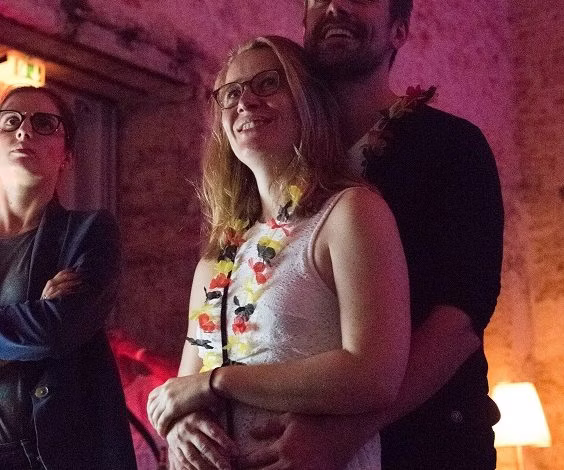 person, photography, portrait, accessories, glasses, photobombing, adult, male, man, lighting