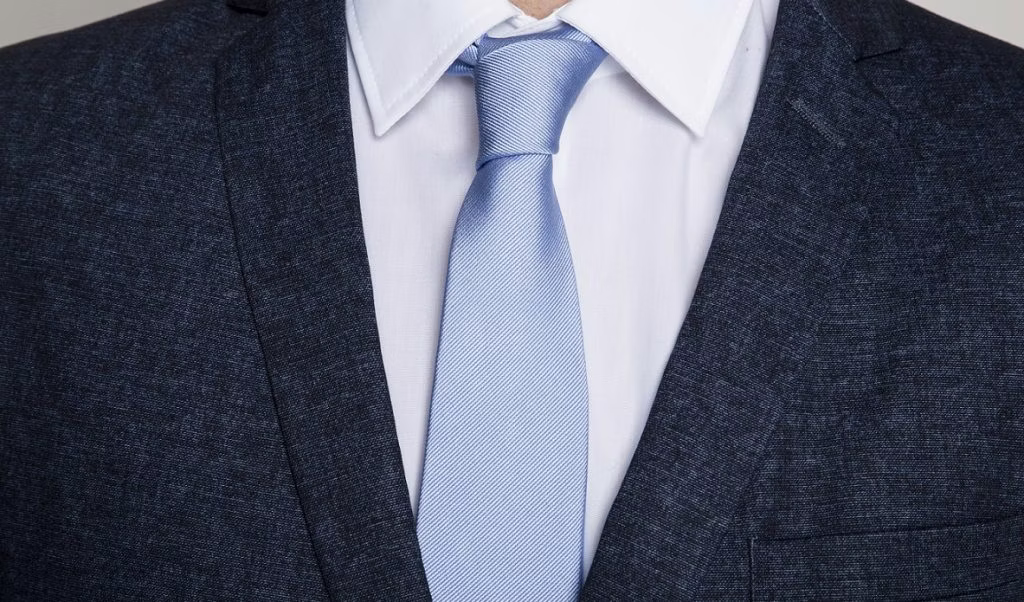 accessories, formal wear, tie, necktie, clothing, coat