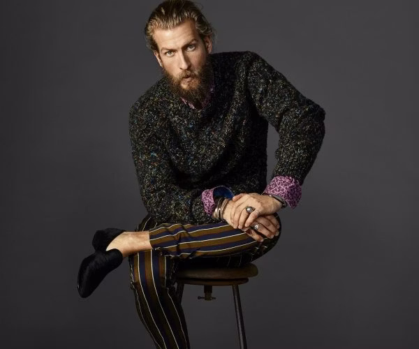 person, sitting, adult, male, man, ring, face, head, photography, portrait