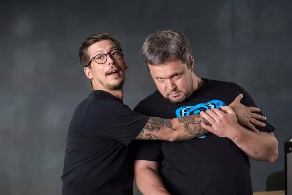 adult, male, man, person, glasses, hugging, skin, head, face, tattoo