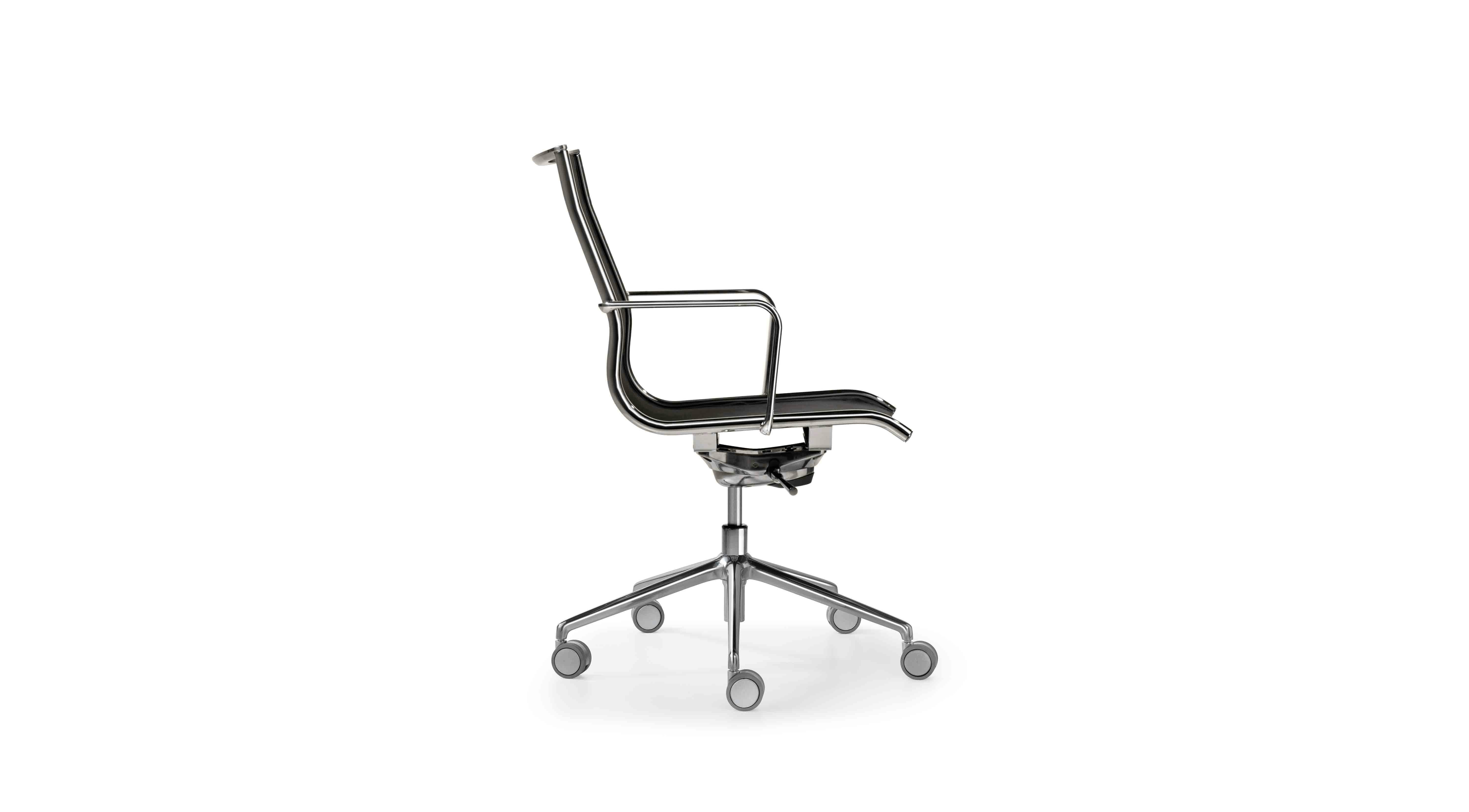 the-season-net-chro-bas-hr-03
