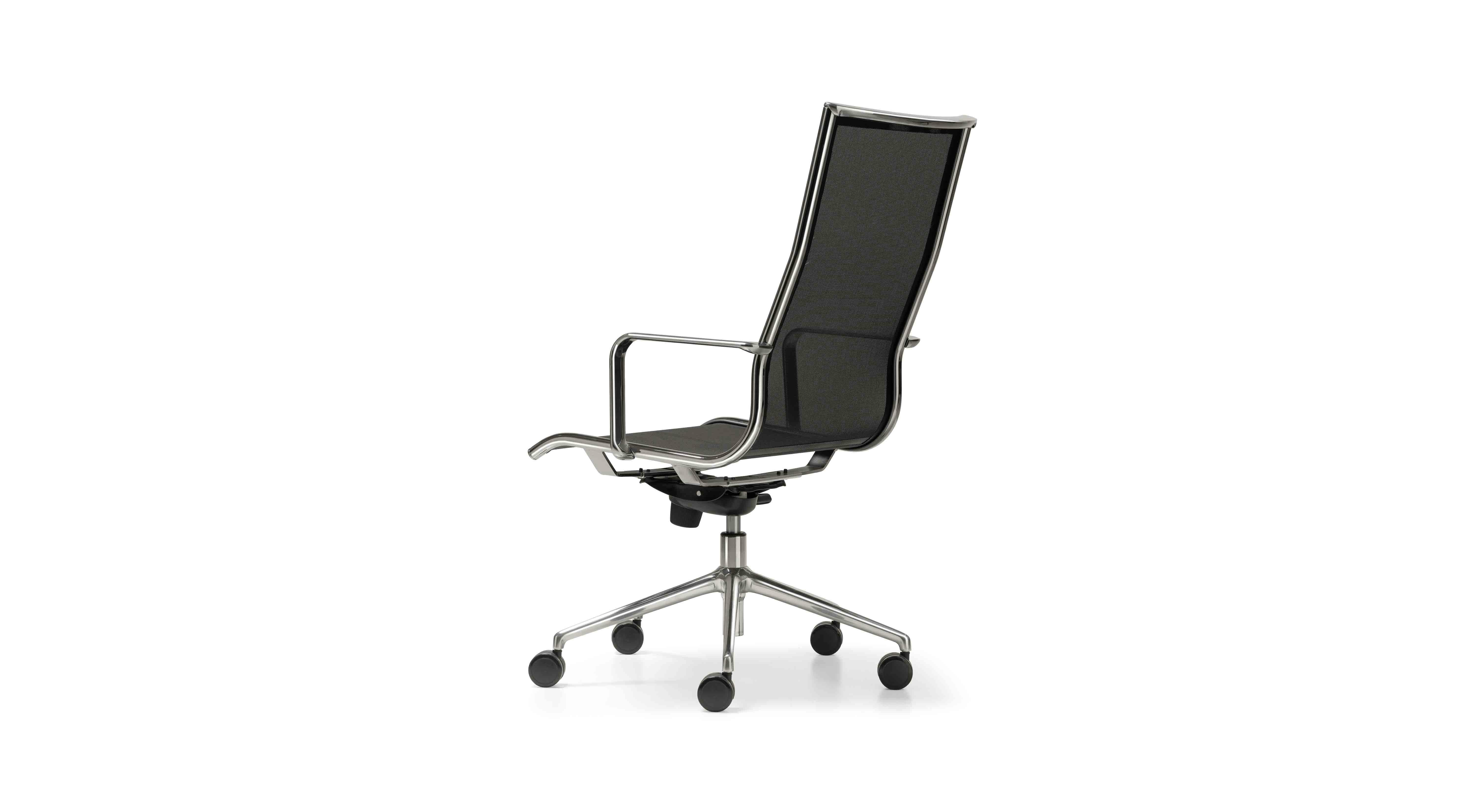 the-season-net-chro-hr-04