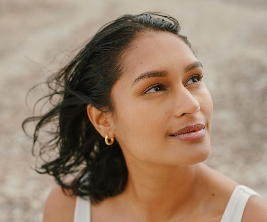 woman looking up