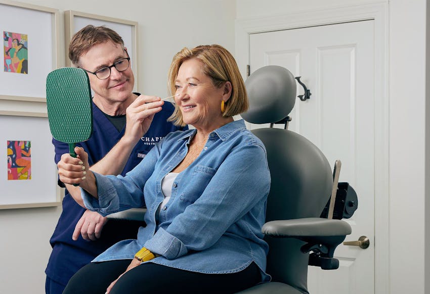 patient getting consultation