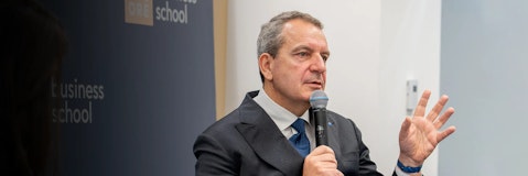 Meet & Grow Ep.4 | Agostino Scornajenchi, AD di Snam, racconta la leadership che governa il futuro dell’energia Meet & Grow Ep.4 | Agostino Scornajenchi, AD di Snam, racconta la leadership che governa il futuro dell’energia