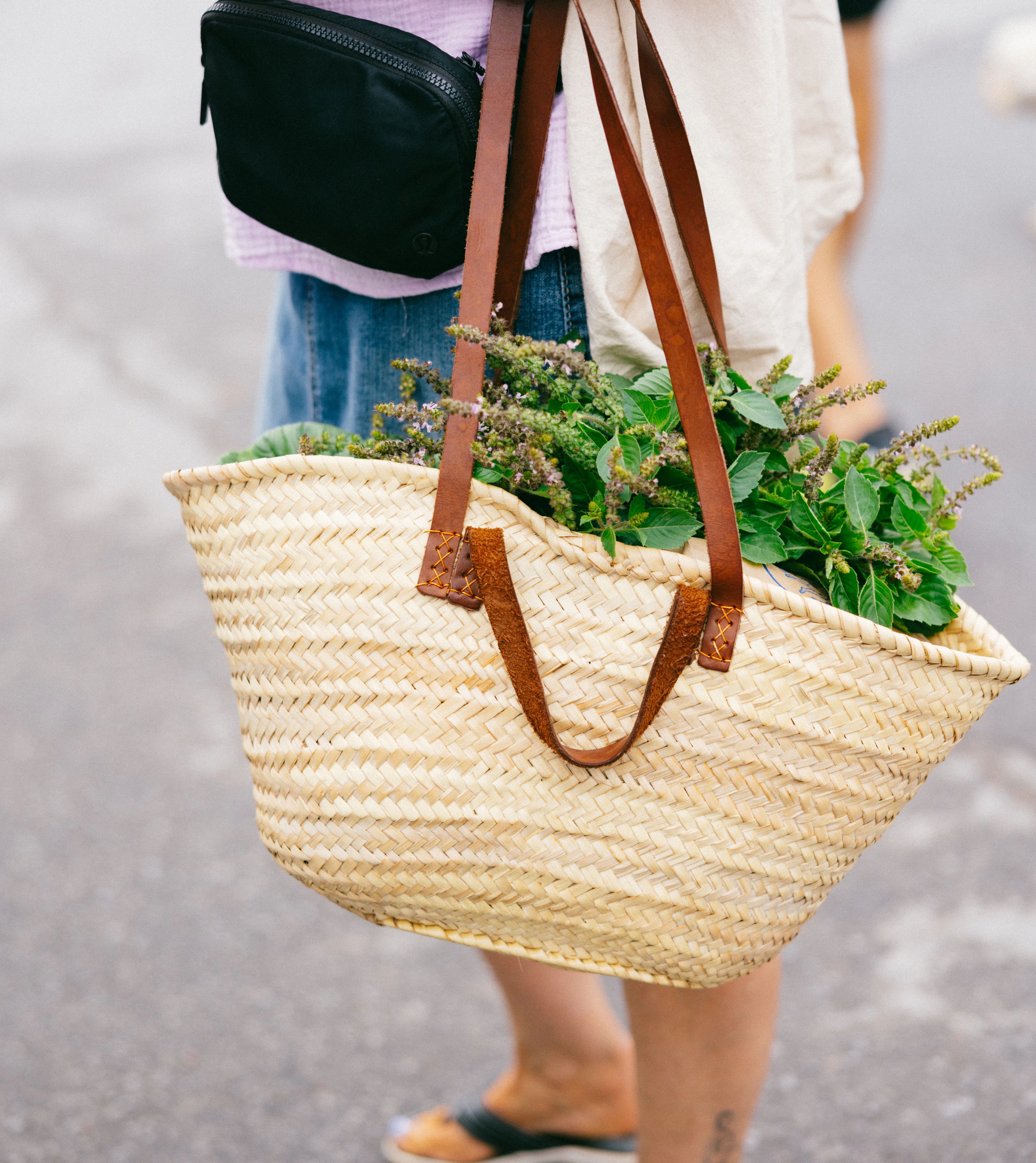 Tote bag with flowers and herbs