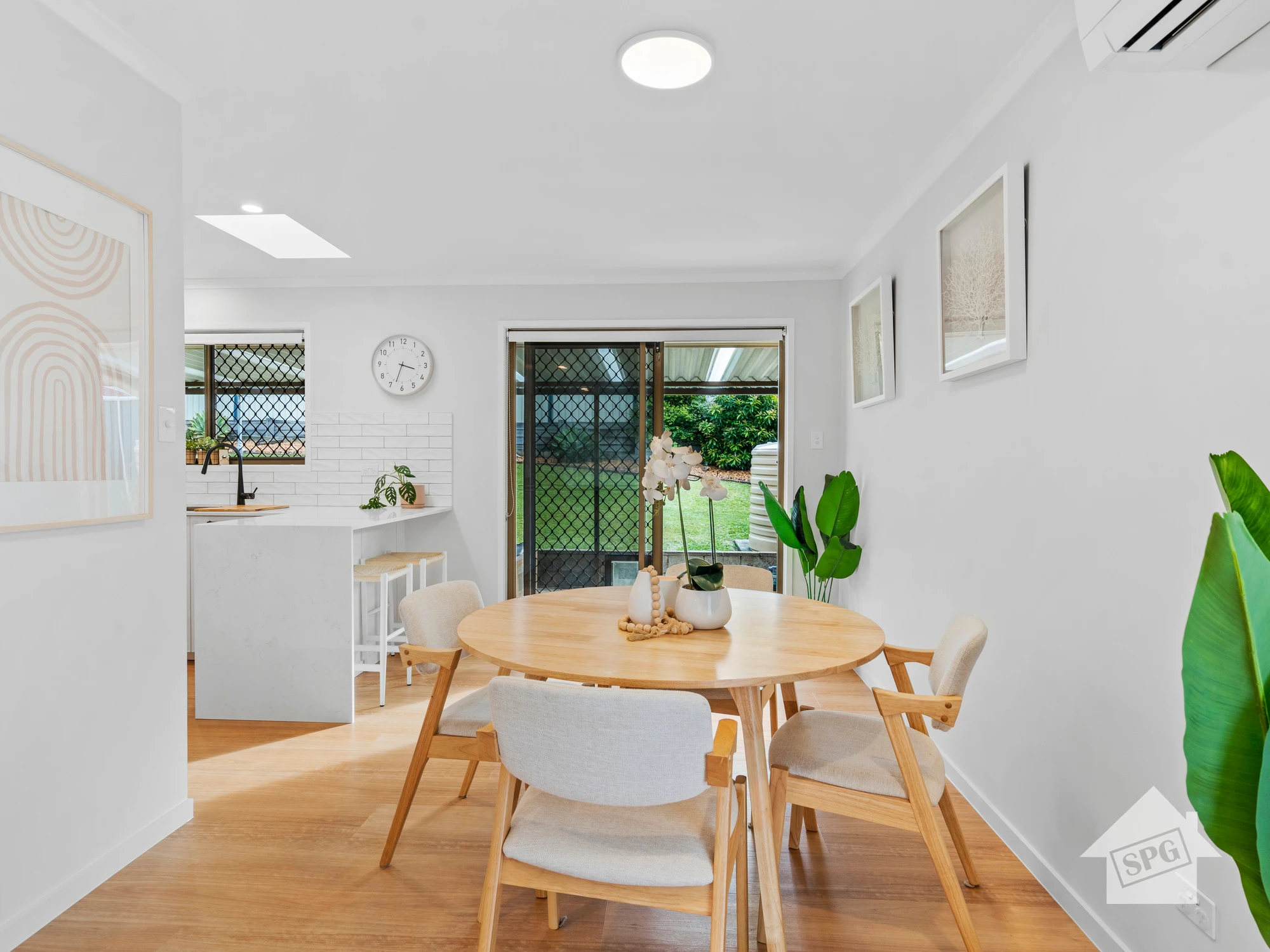 dining room