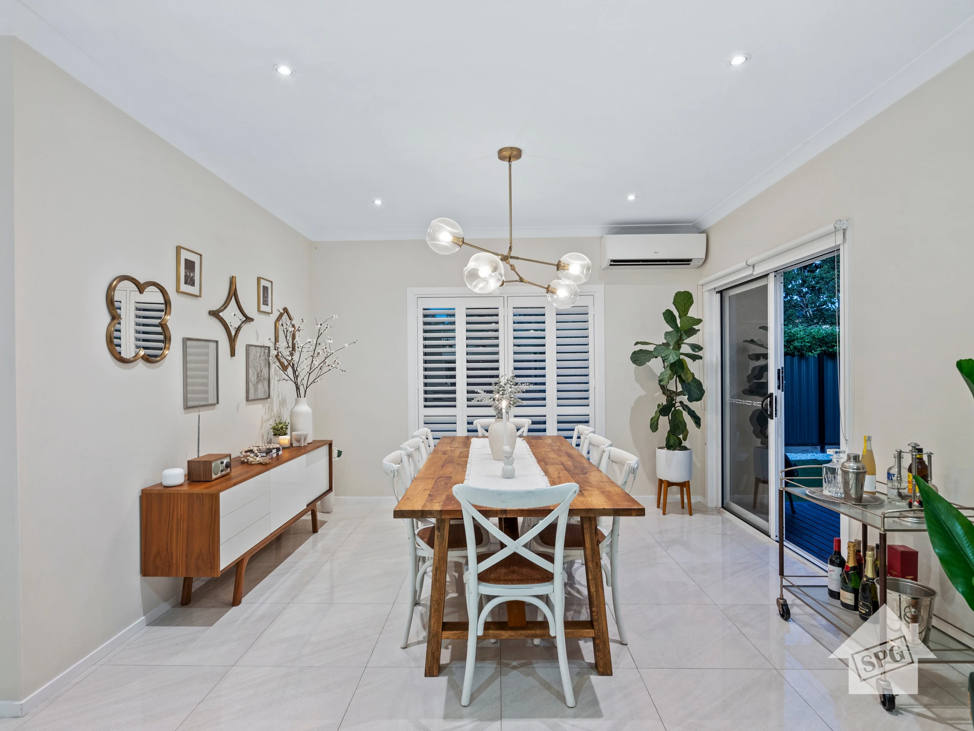 dining room