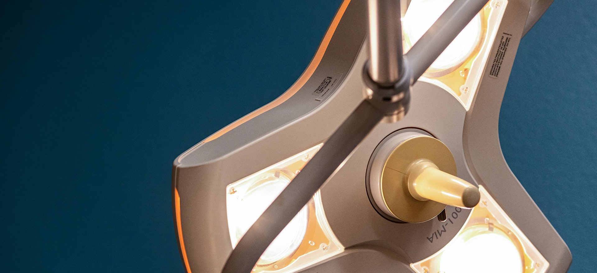 Overhead medical light in Gupta Plastic Surgery office