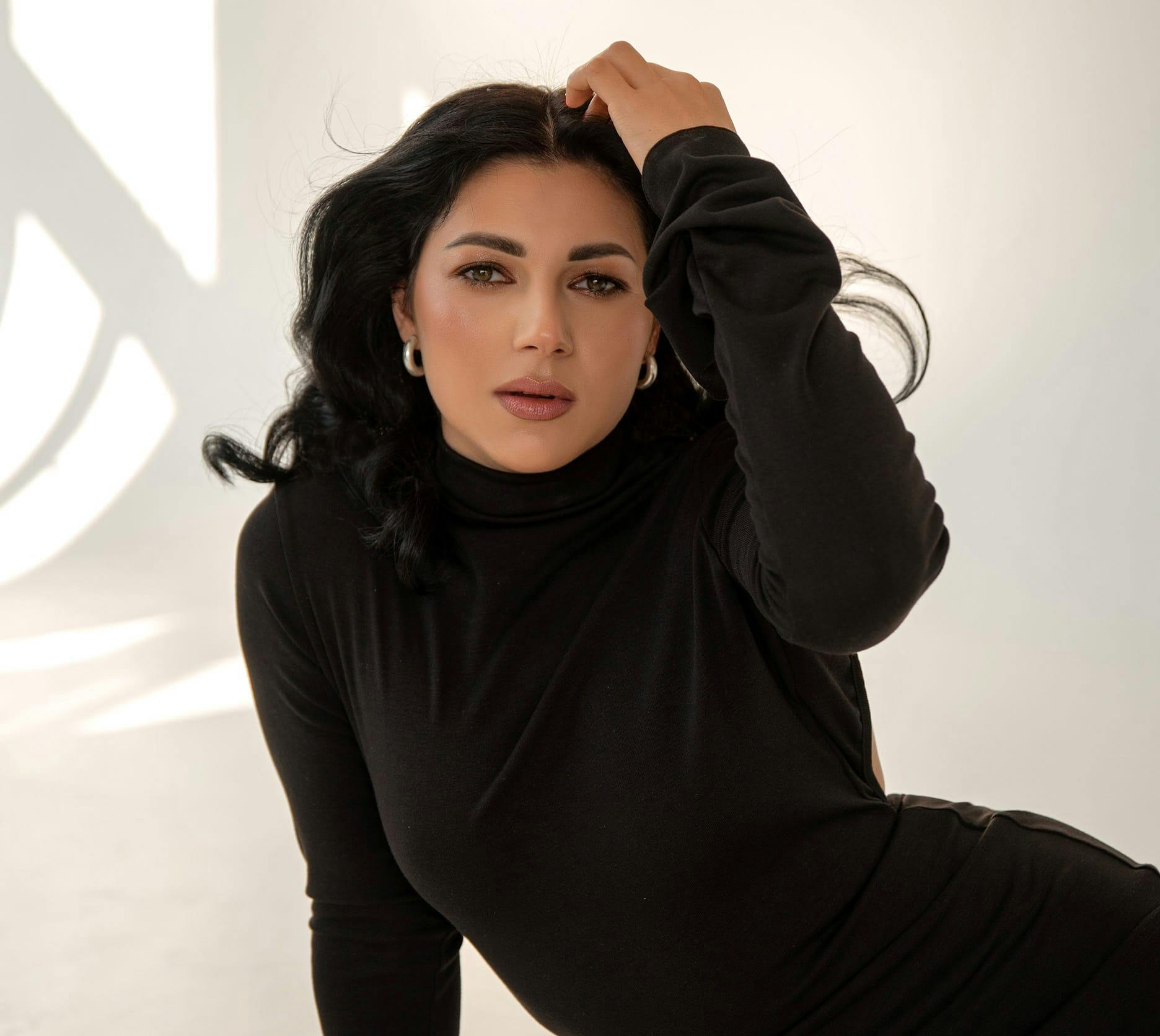 woman sitting on the ground