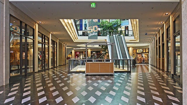 Hazards in Malls That Can Lead to Slip and Fall Accidents