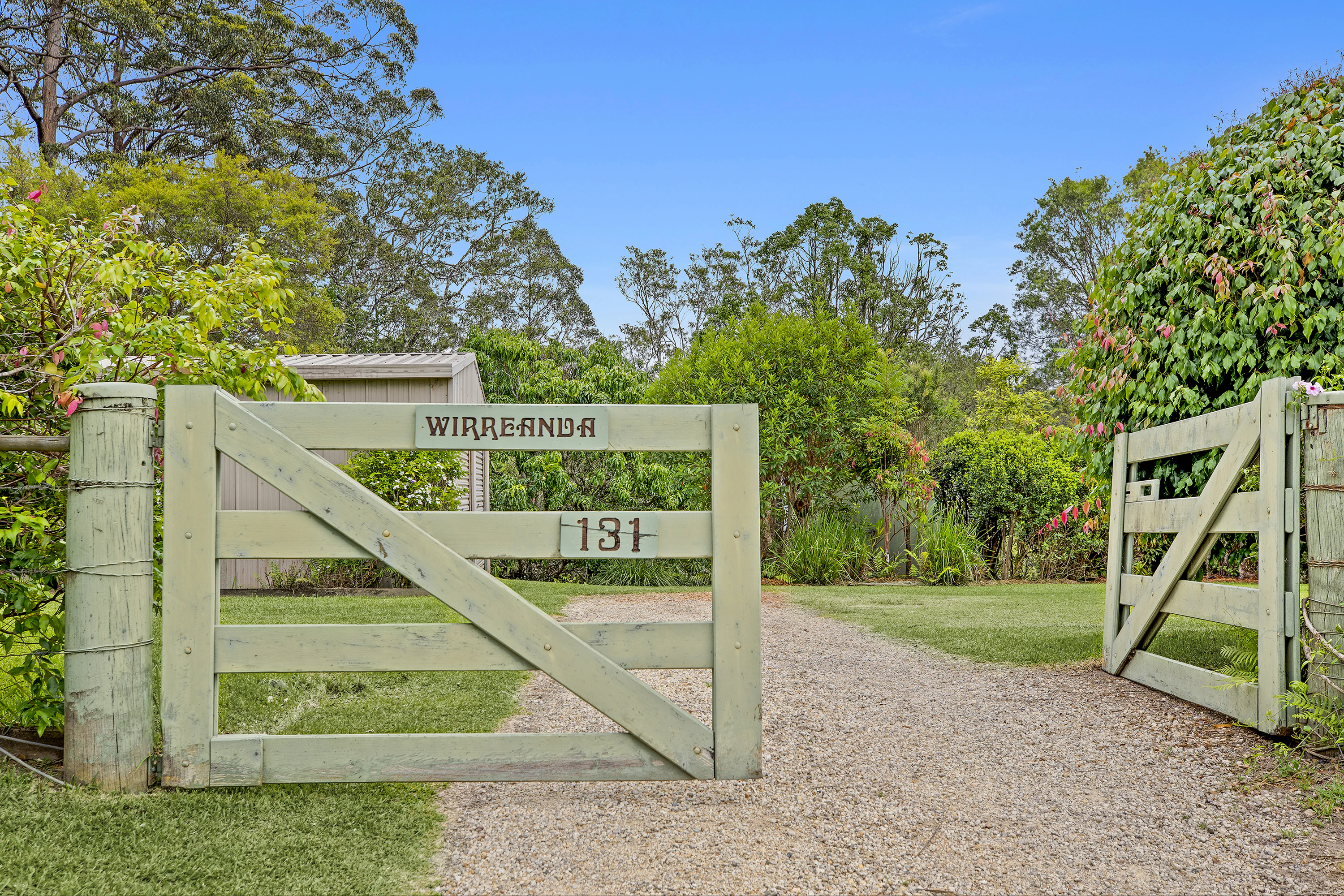 gate