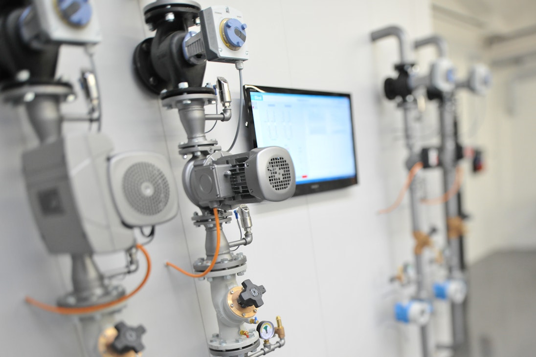 Installation d'entraînement équipée de circulateurs au Campus Biral