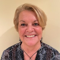 Photo of Lynn Collier