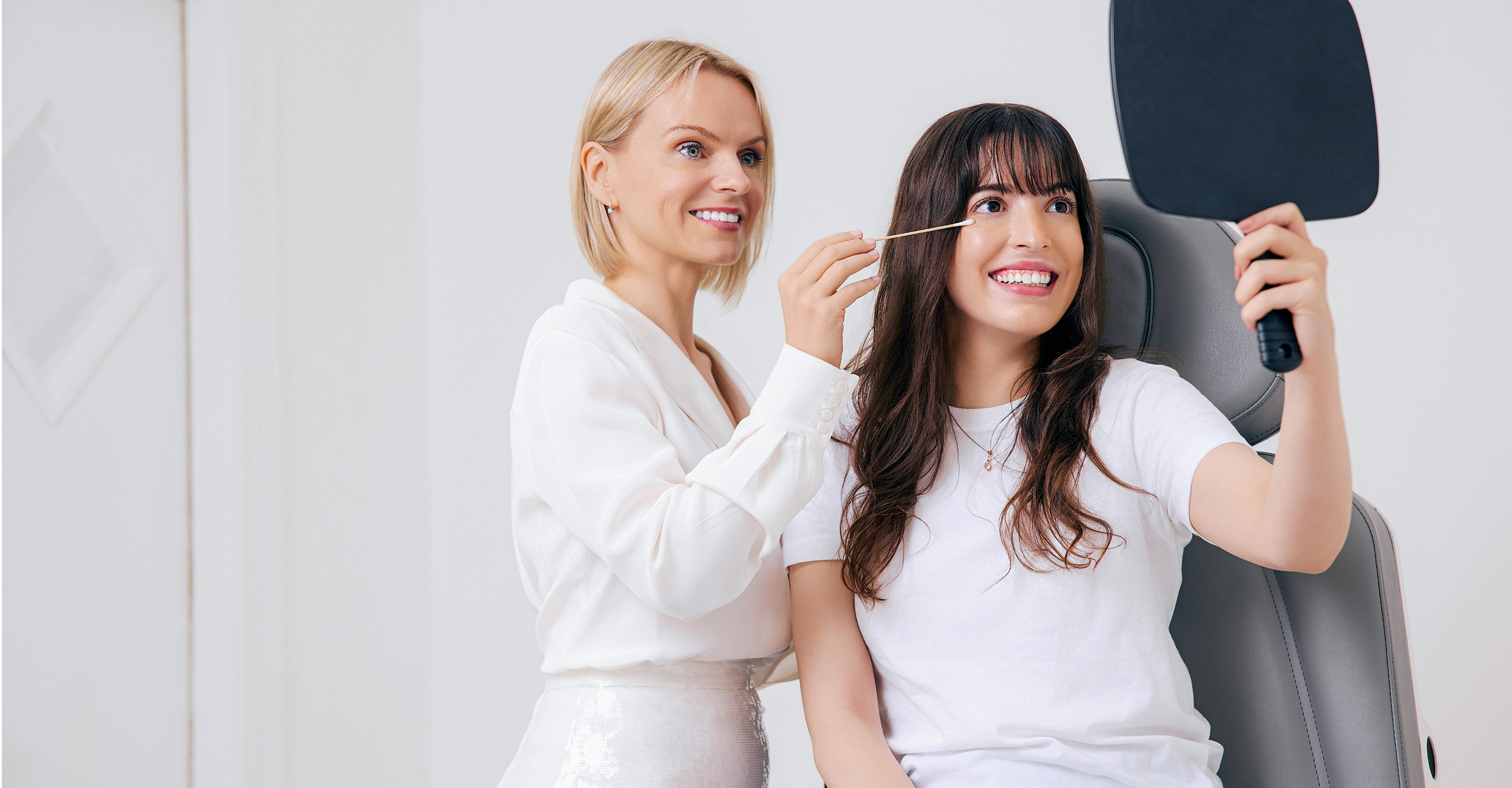 Oculofacial Surgeon NYC | Cosmetic Eyelid Surgeon | Dr. Anna Ginter