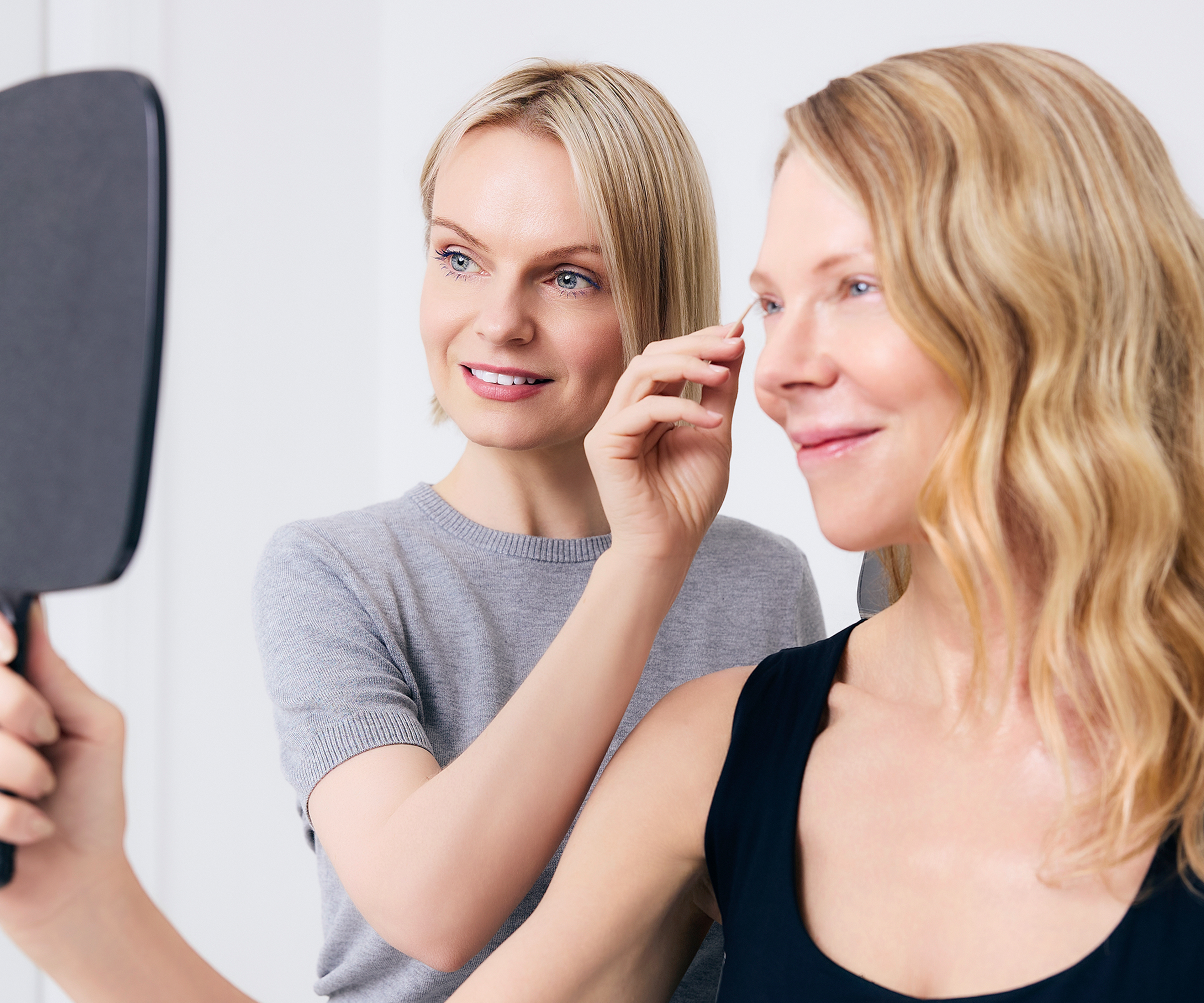 Eyelid Surgery in NYC | Blepharoplasty New York City | Dr. Anna Ginter