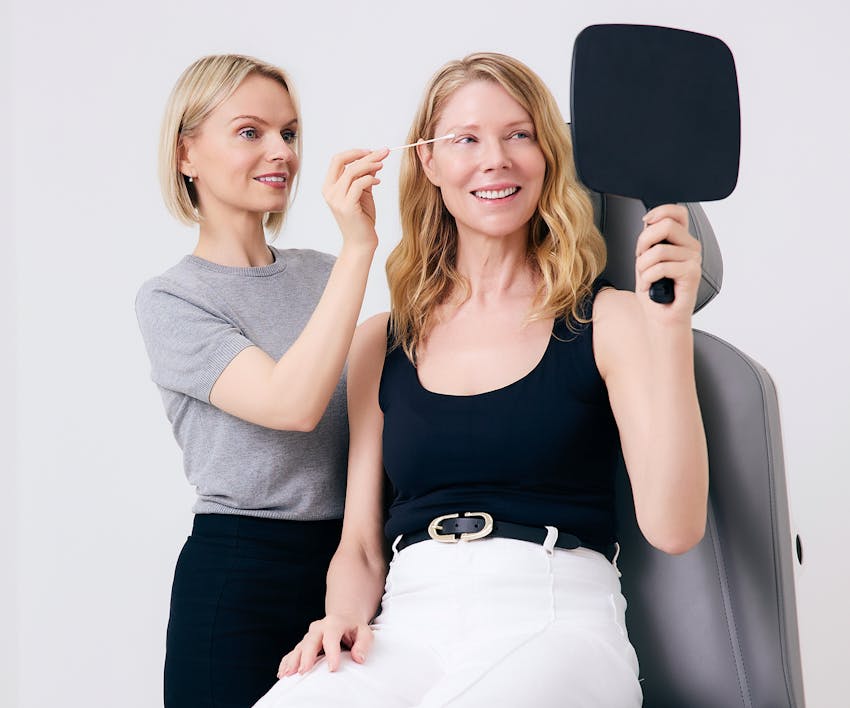 Dr. Ginter giving patient a consultation
