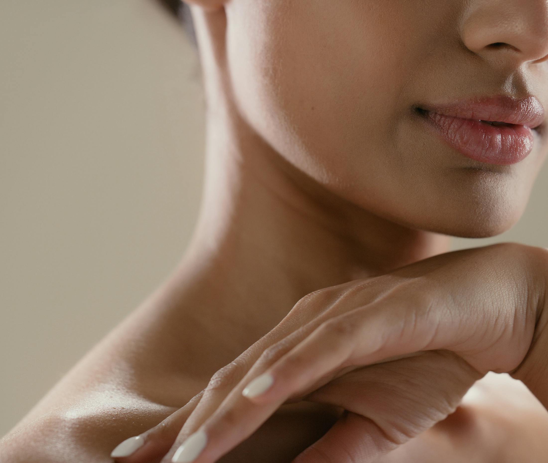 close up of womans lower face/neck