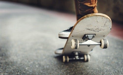 skateboard