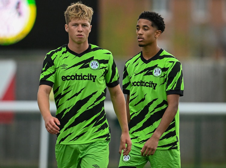 Will Merrett and Keon Sanniola sign professional contracts