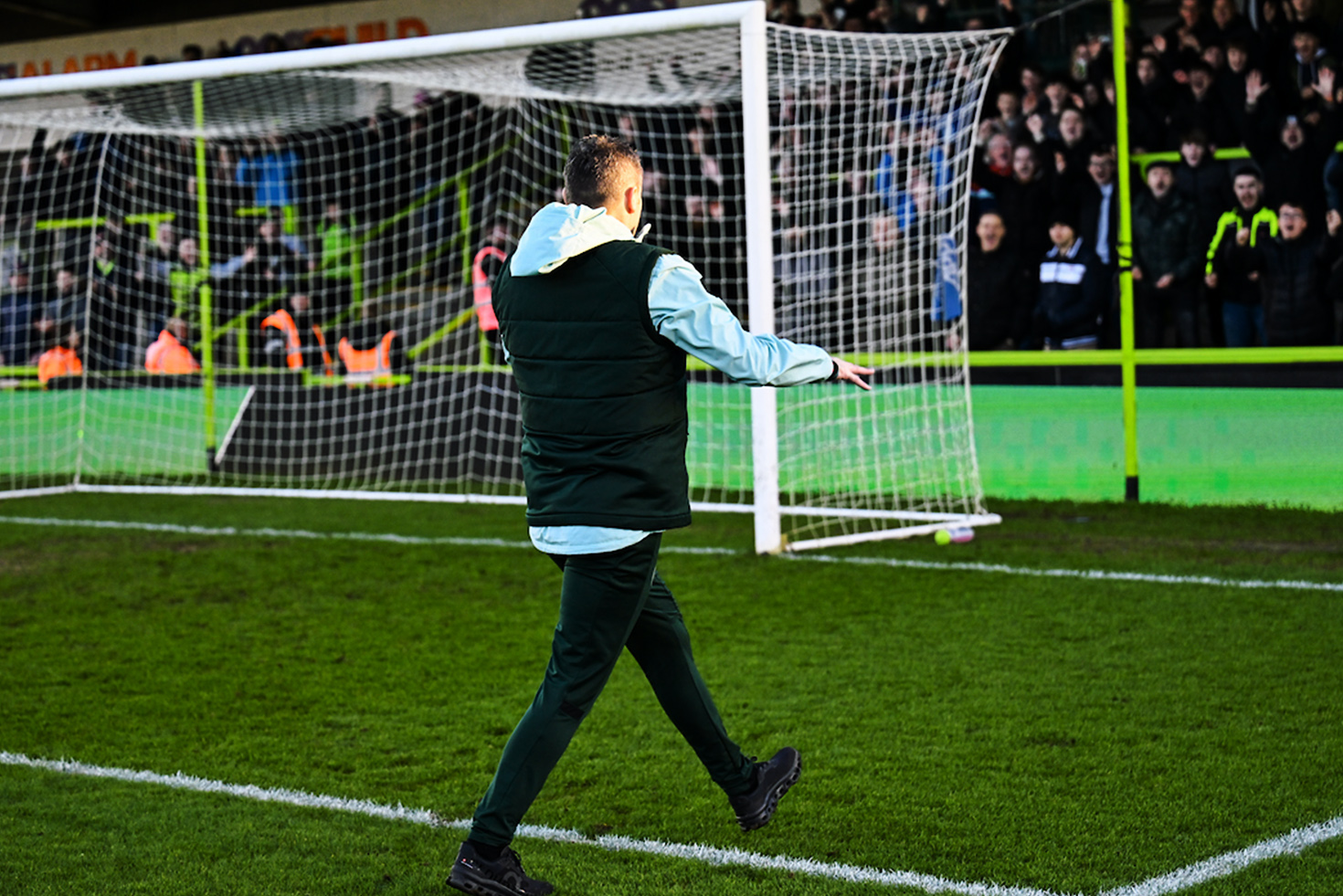 Supporters Club members can travel to Grimsby for FREE!