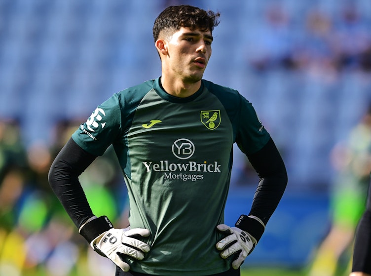 Reyes joins on emergency loan