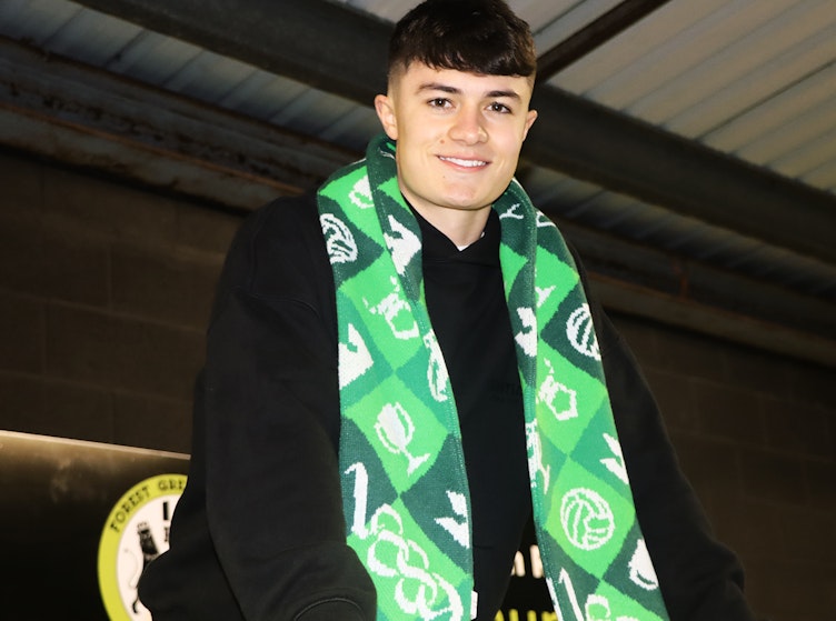 Shot-stopper Simkin signs on loan!