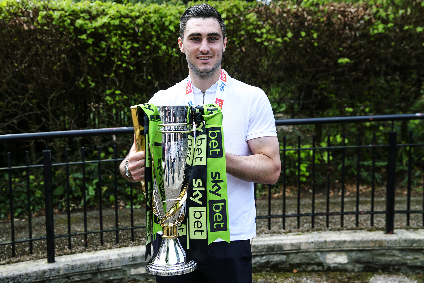 Moore-Taylor rejoins Rovers