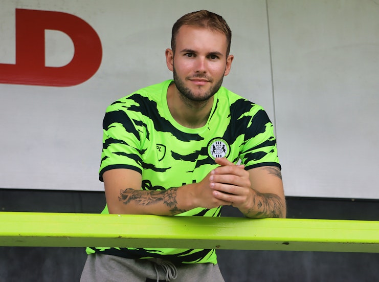 Jenks joins FGR