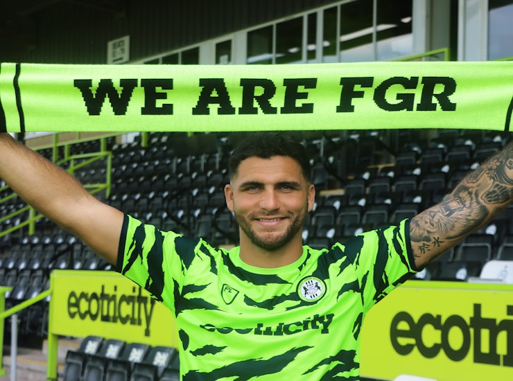 Inniss becomes first summer arrival
