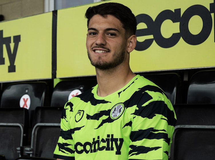 Marques joins on Deadline Day