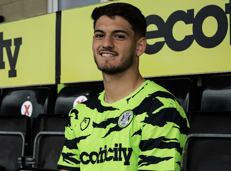 Marques joins on Deadline Day